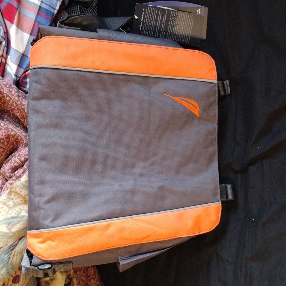 Nautica Spinnaker Messenger Laptop Bag